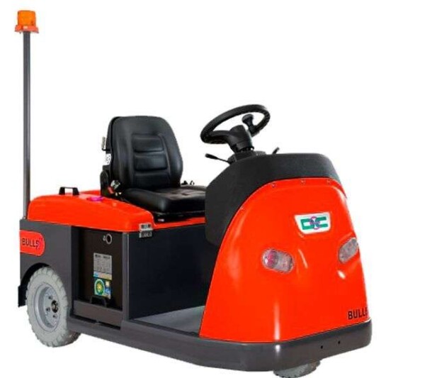 Tractor Eléctrico conductor a bordo 5.000 Kg