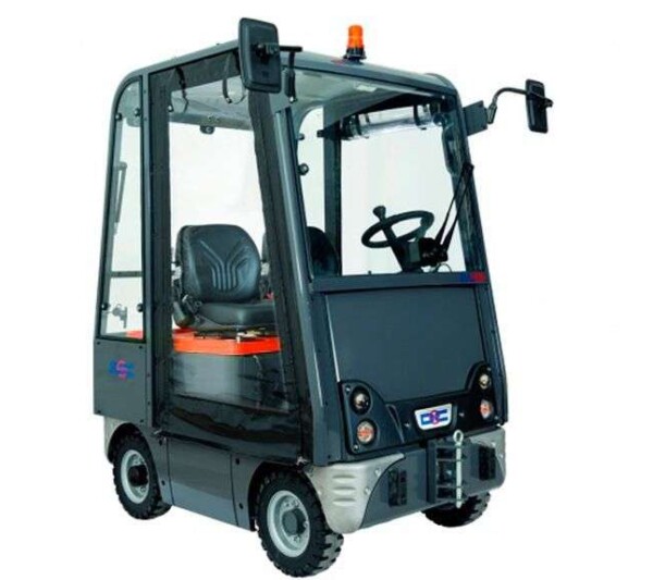 Tractor Eléctrico cabinado conductor a bordo 10.000 Kg